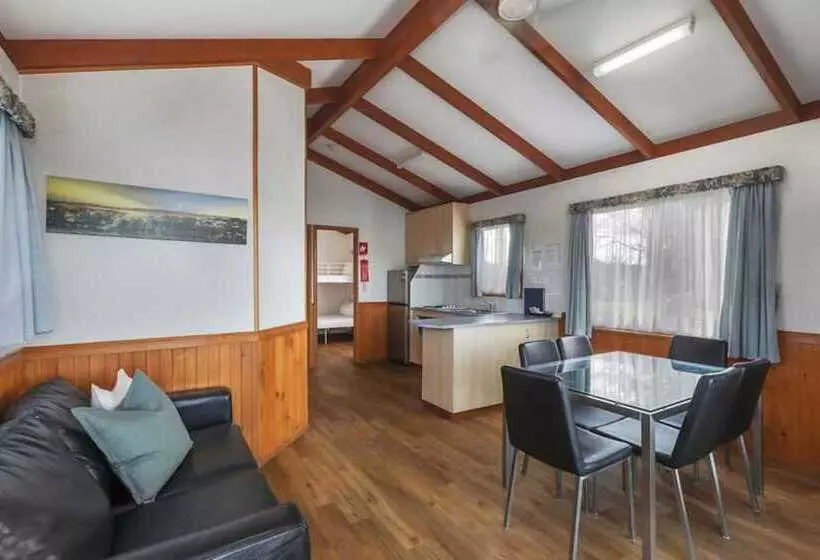 ホテル Reflections Lake Burrendong   Holiday Park