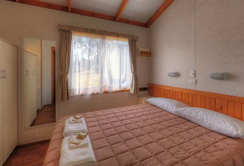 ホテル Reflections Lake Burrendong   Holiday Park