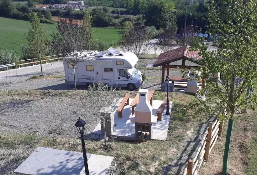 田舎風ホテル Agriturismo Adorno