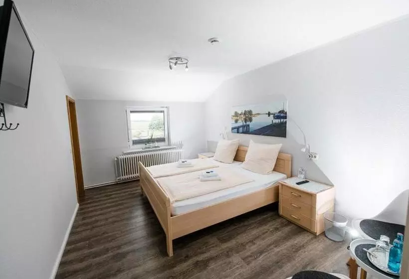 ホテル Zum Alten Fährhaus   Bed & Breakfast