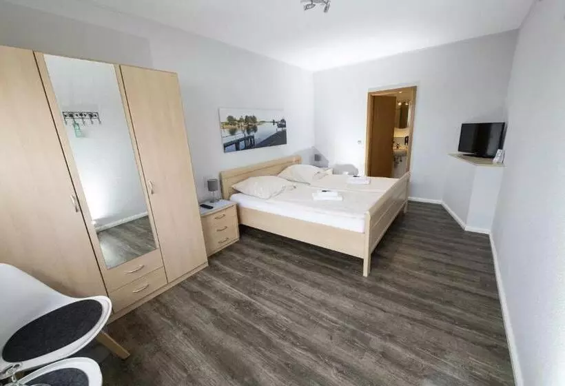 ホテル Zum Alten Fährhaus   Bed & Breakfast