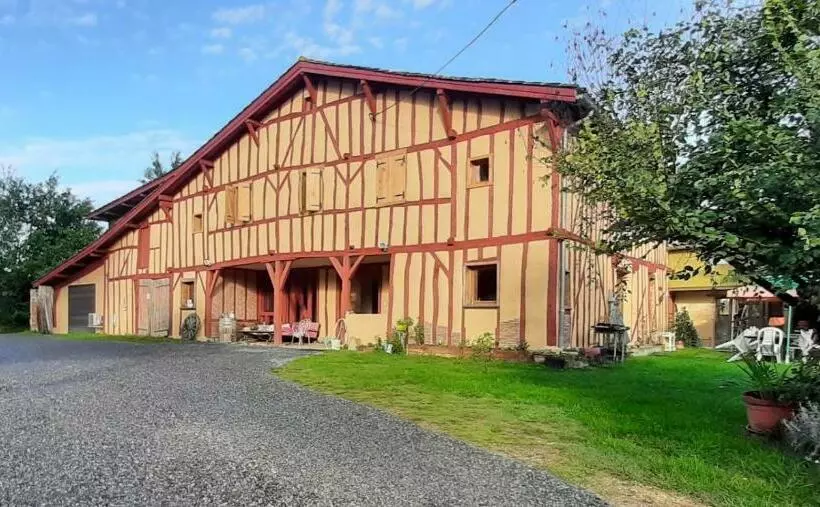 Majatalo Arie   Chez Joelle Et Michel