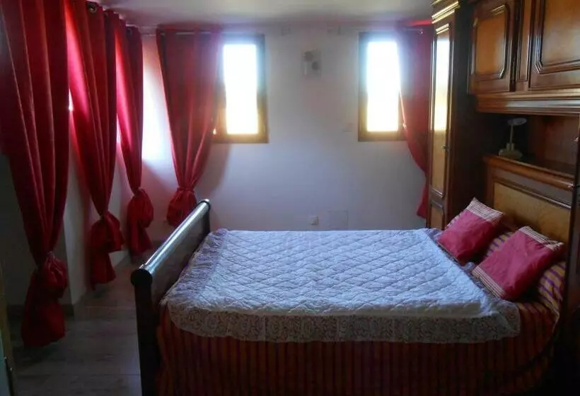 Majatalo Arie   Chez Joelle Et Michel