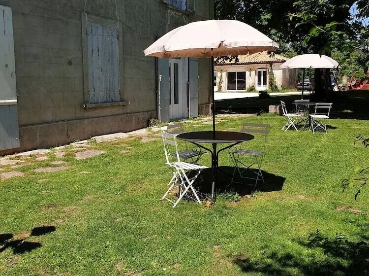 Majatalo Château De Champblanc