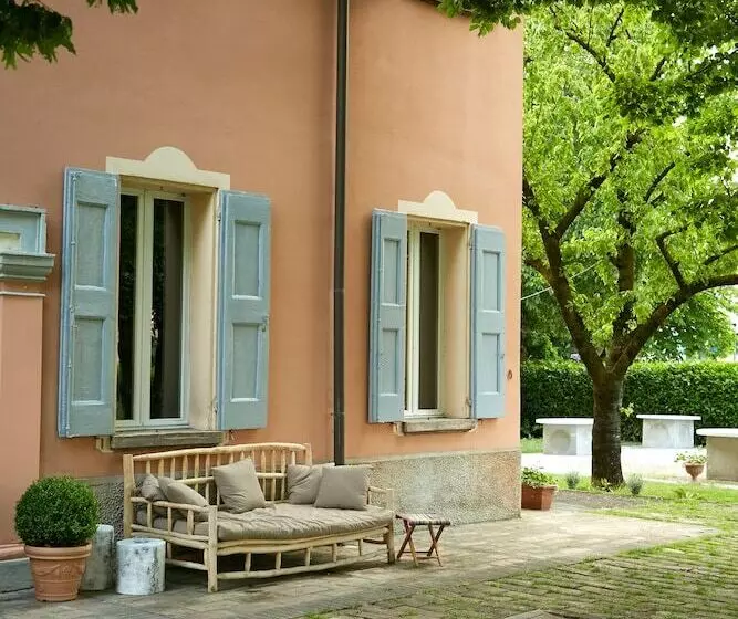 ペンション Mery Bistrot In Villa Bisbini