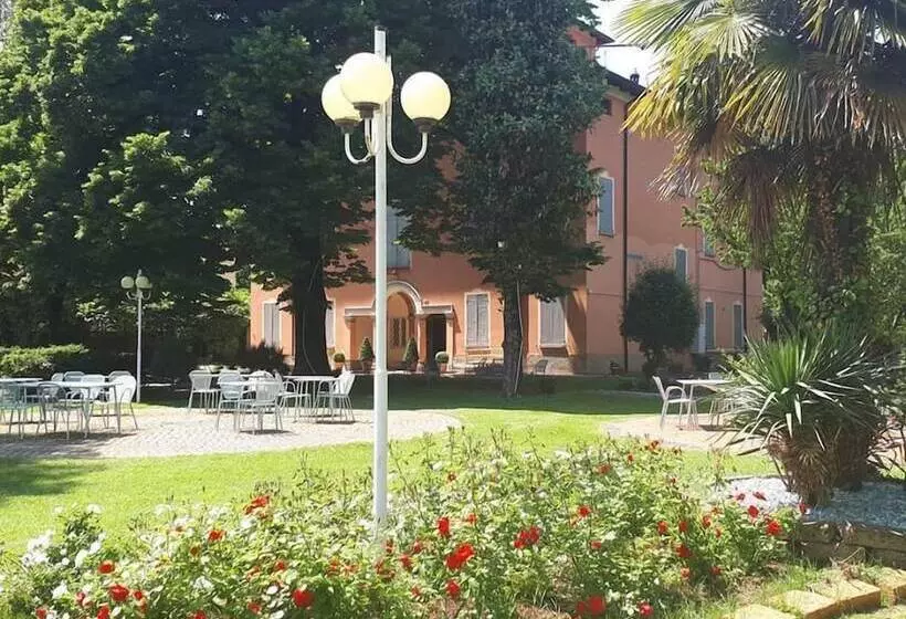 ペンション Mery Bistrot In Villa Bisbini