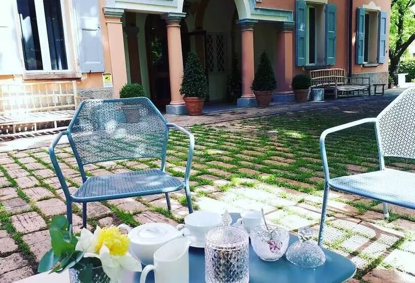 ペンション Mery Bistrot In Villa Bisbini