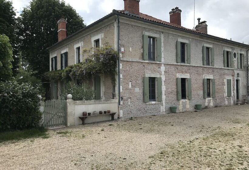 פנסיון Villa 2 Pas Sages