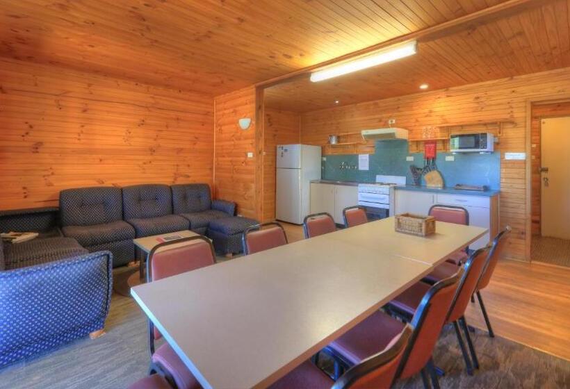 Anglers Reach Lakeside Village