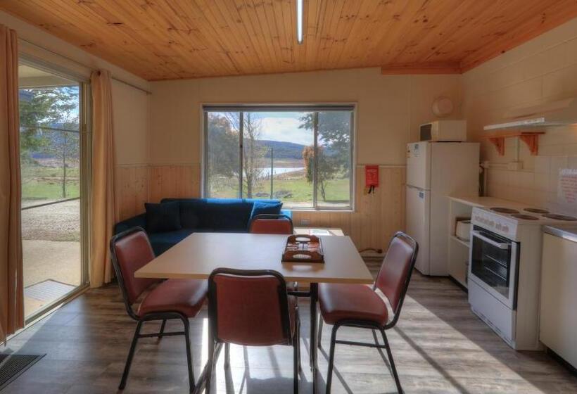 Anglers Reach Lakeside Village