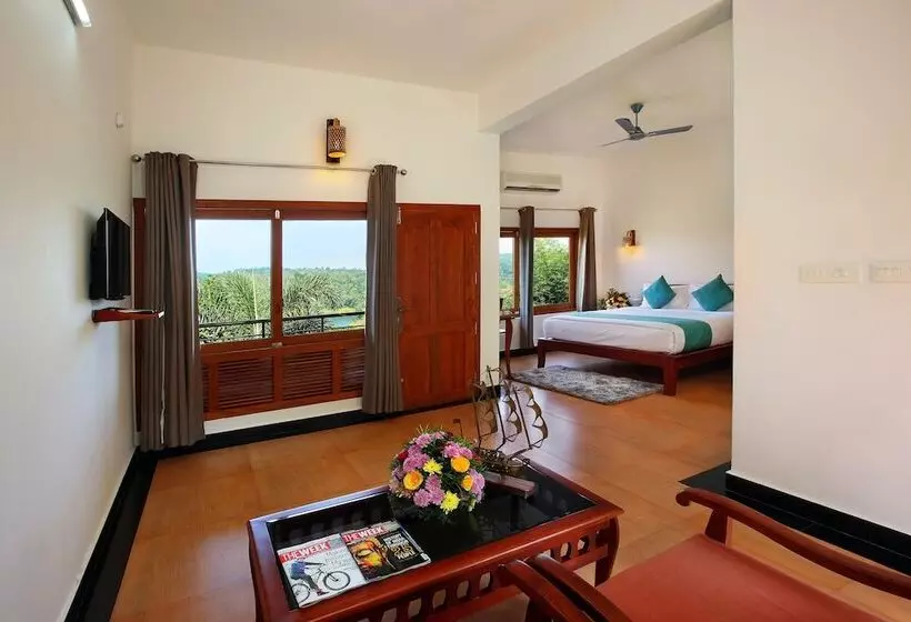 Arayal Resorts: A Unit Of Sharoy Resort, Wayanad
