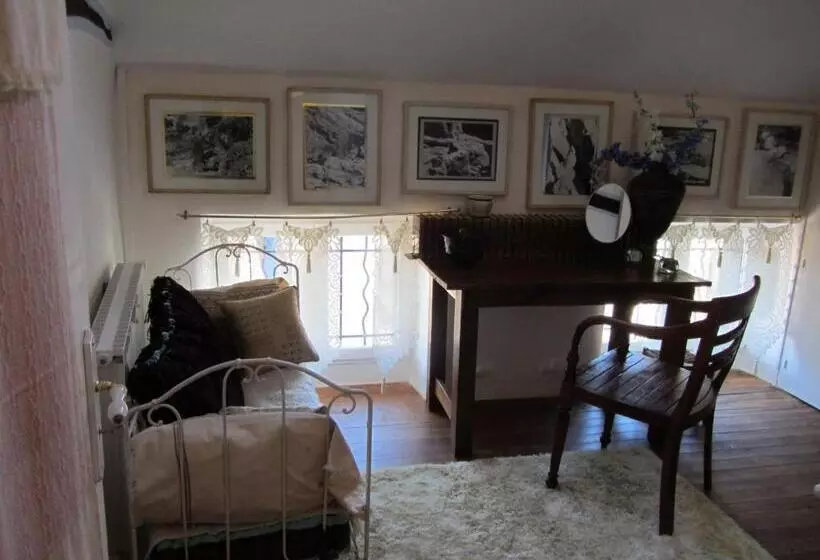 Aamiaismajoitus (B&B) La Maison De Natasha