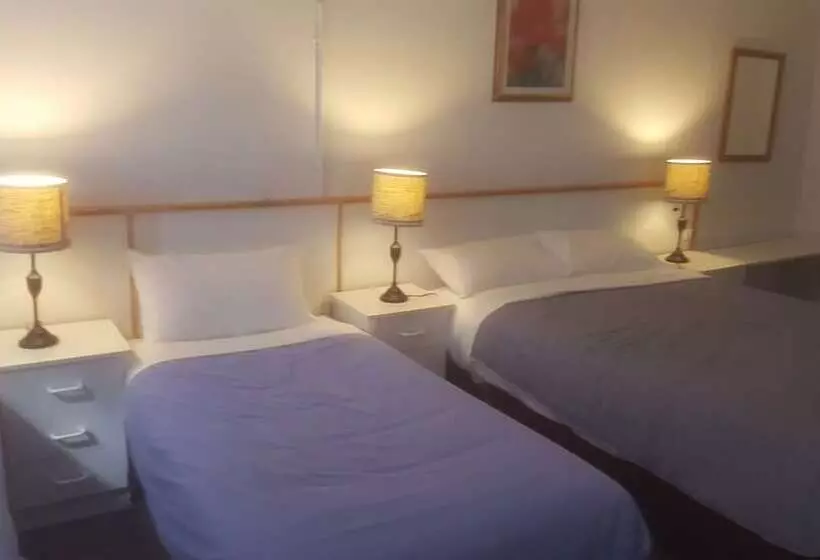 Clunes Motel