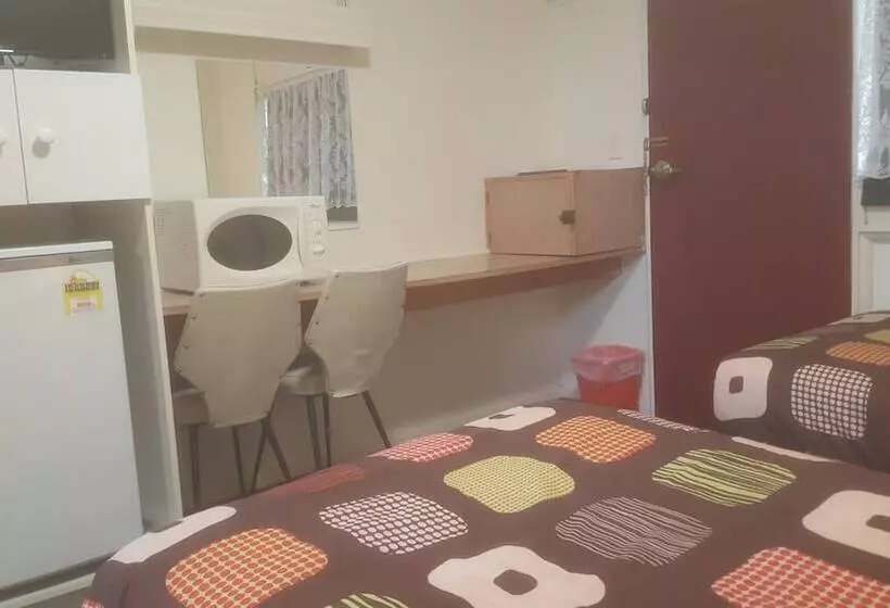 Clunes Motel