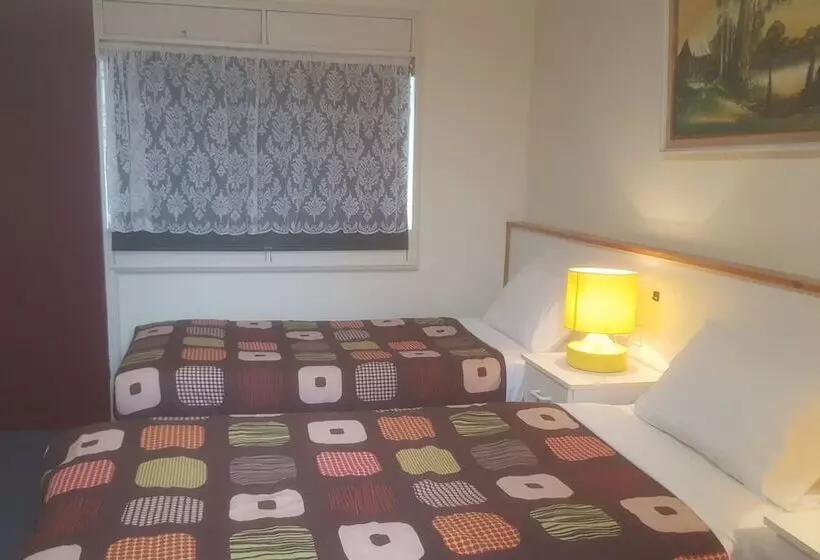 Clunes Motel