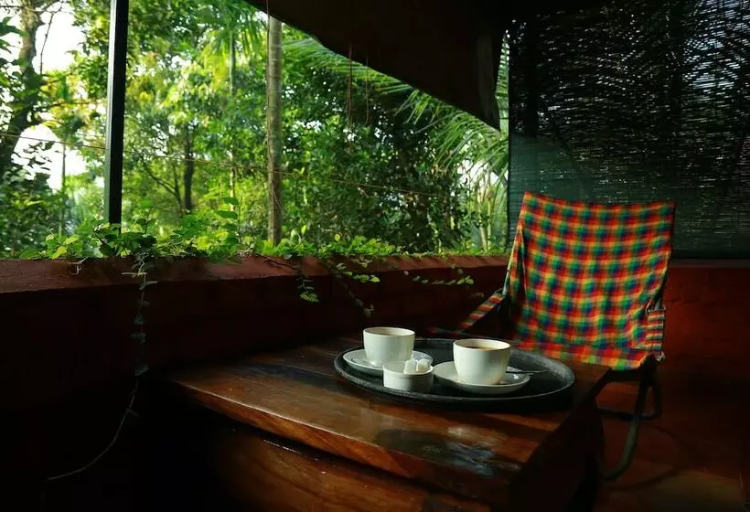 ホテル Grassroots Wayanad, Valley View Tents