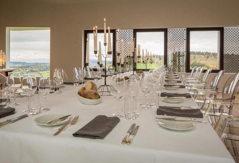 בית מלון כפרי Krone Regensberg