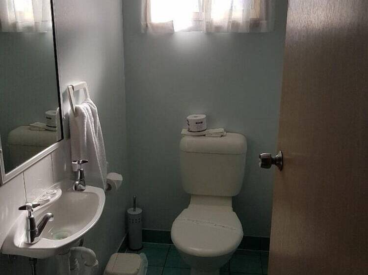 ホテル Pleasurelea Tourist Resort & Caravan Park