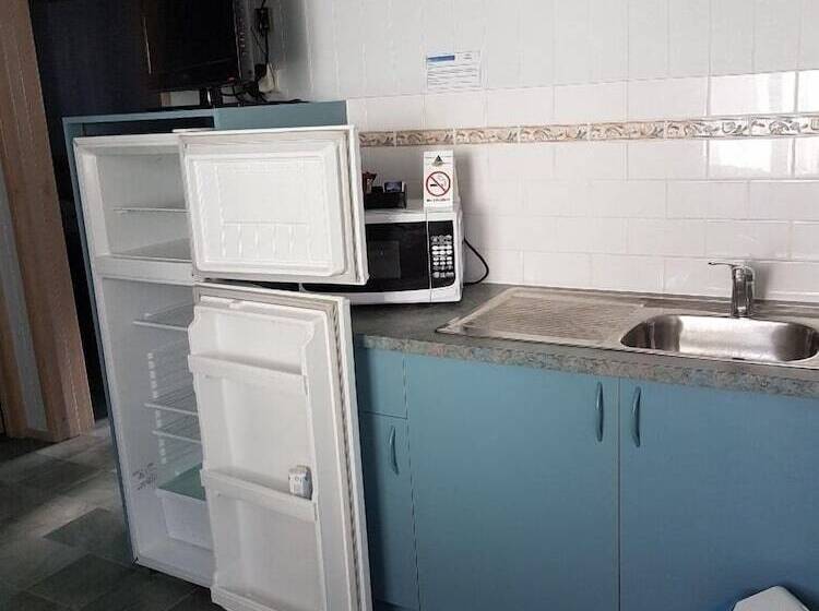 ホテル Pleasurelea Tourist Resort & Caravan Park