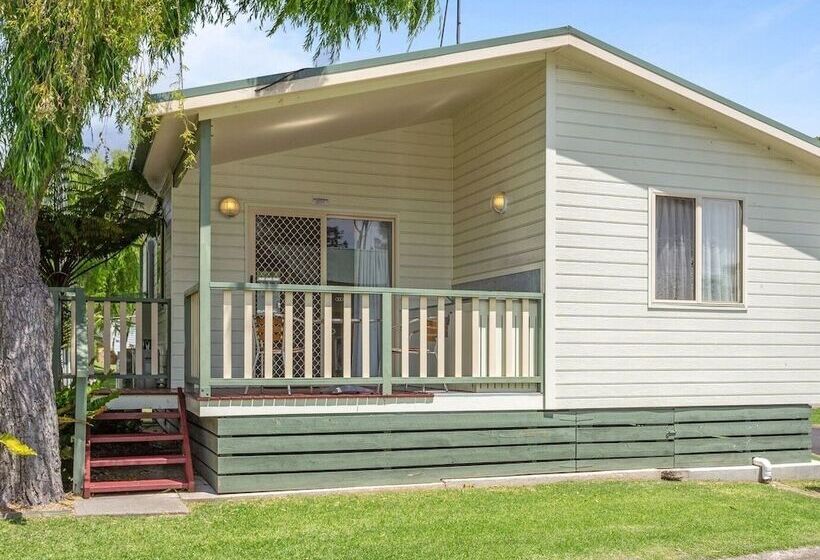 ホテル Pleasurelea Tourist Resort & Caravan Park