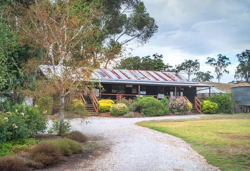 Mittagong Homestead & Cottages