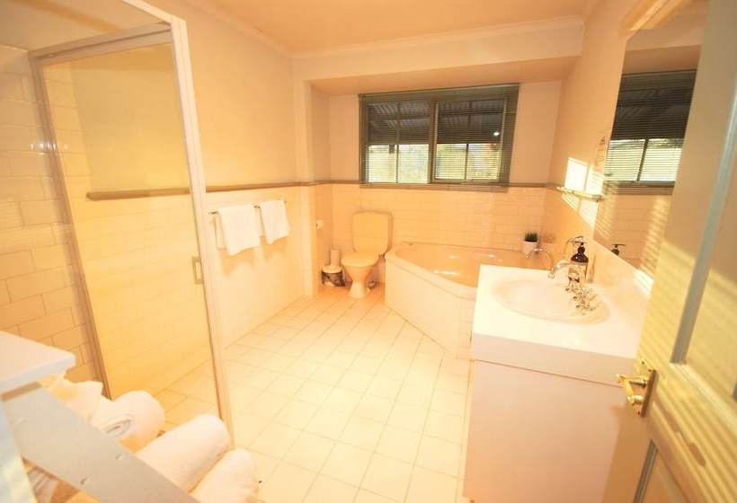 Mittagong Homestead & Cottages