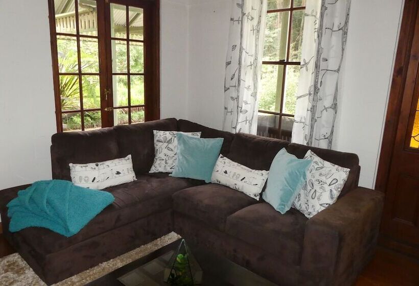 Mount Browne Cottage