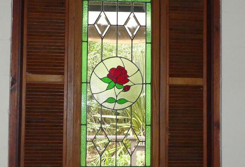 Mount Browne Cottage