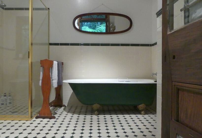 Mount Browne Cottage