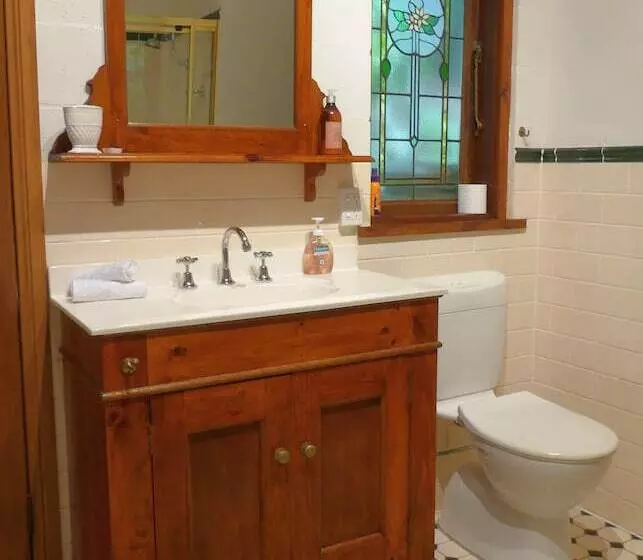 Mount Browne Cottage