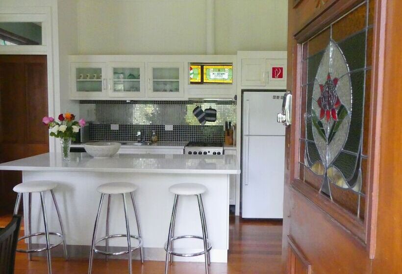 Mount Browne Cottage