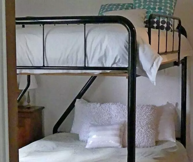 Mount Browne Cottage