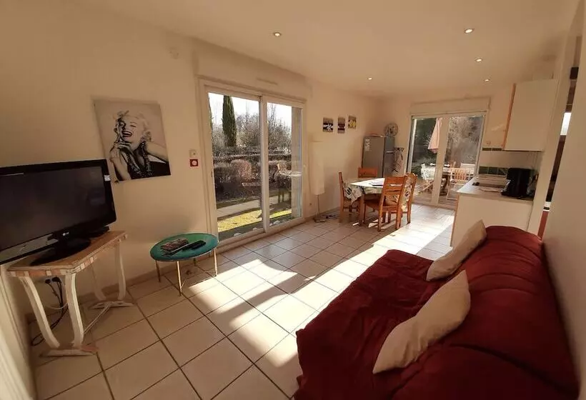 ペンション Puravida  Apparts