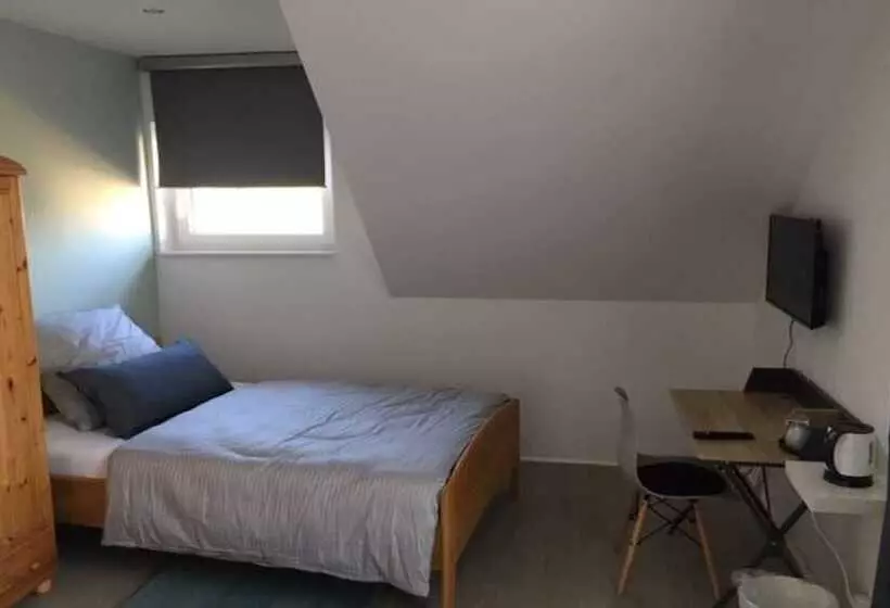 Majatalo Zimmer Adelheid