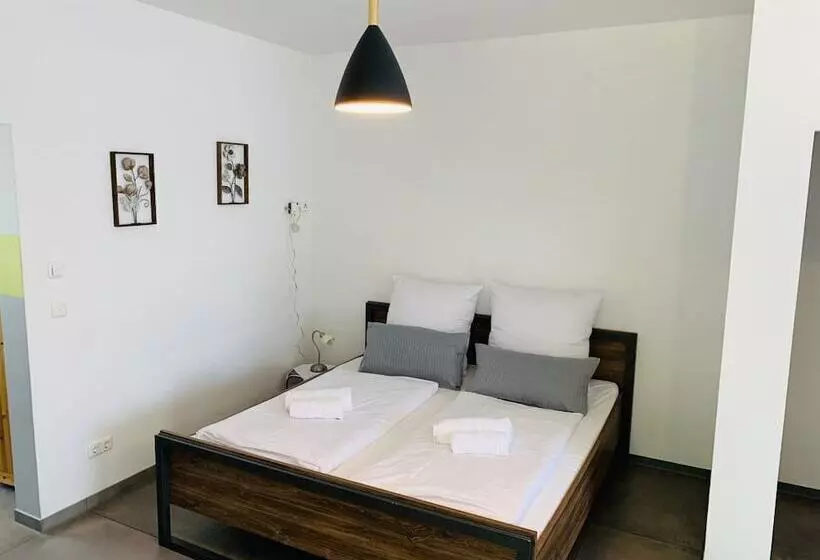 Majatalo Zimmer Adelheid