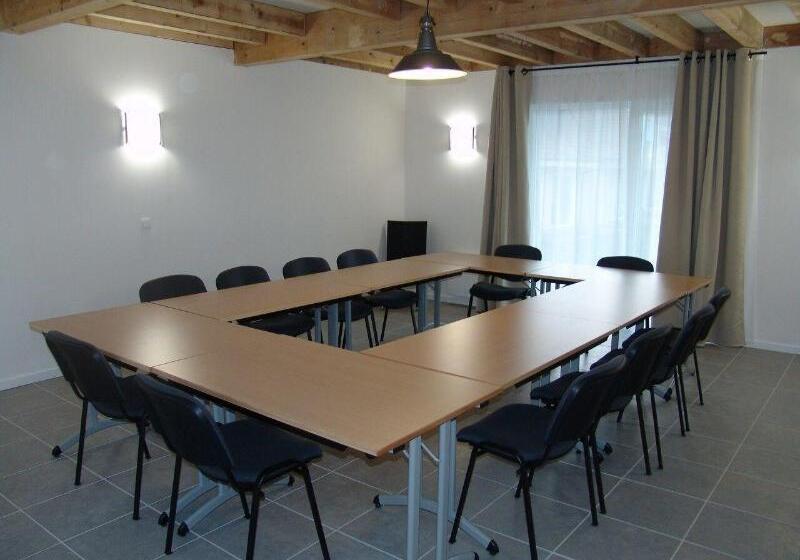 Brit Hotel Du Golf Le Lodge