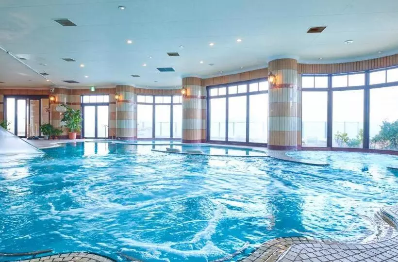 Enoshima Hotel ーenoshima Island Spa Hotel Buildingー