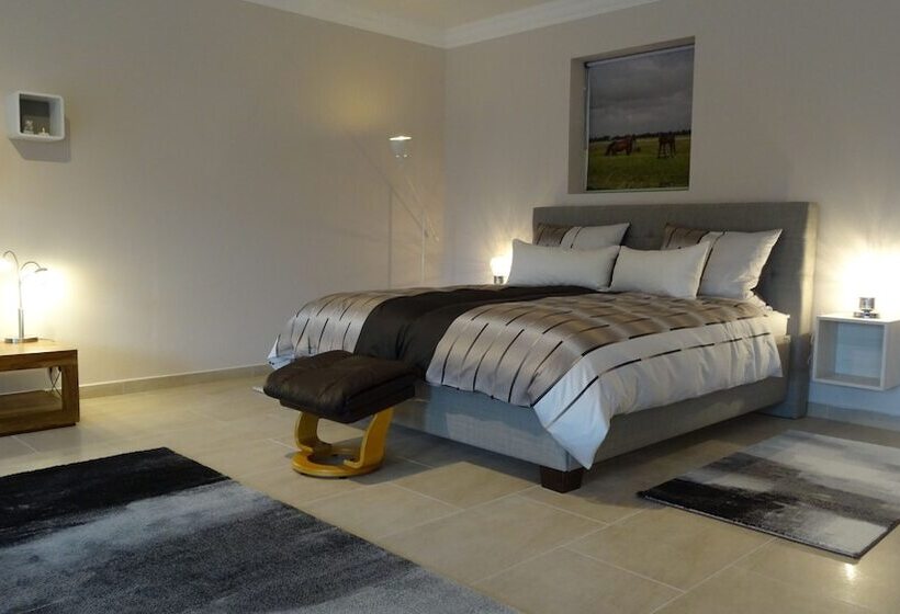 ホテル Apartment Ahsbahs Suite Near Airport