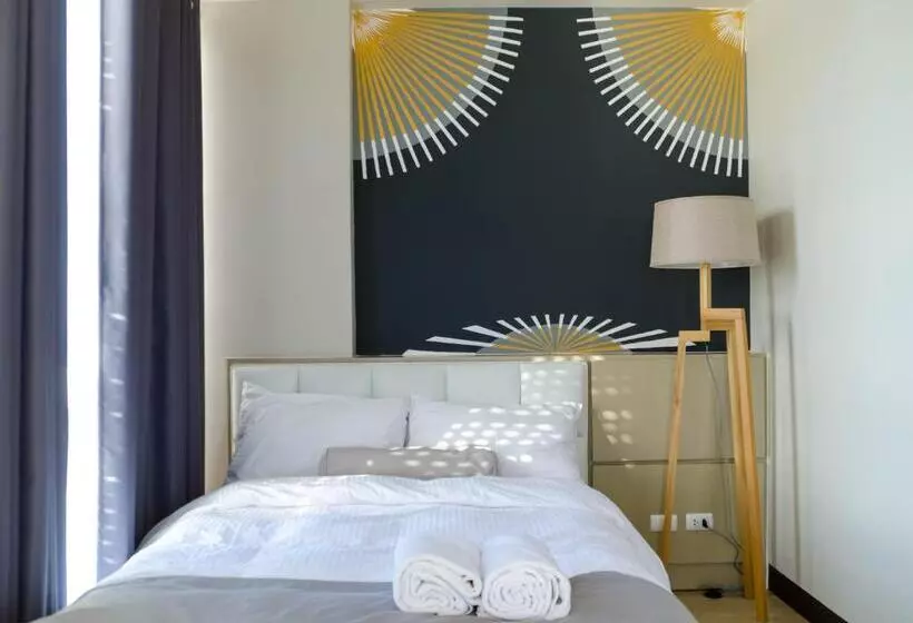 ホテル C Suites At Mactan Newtown