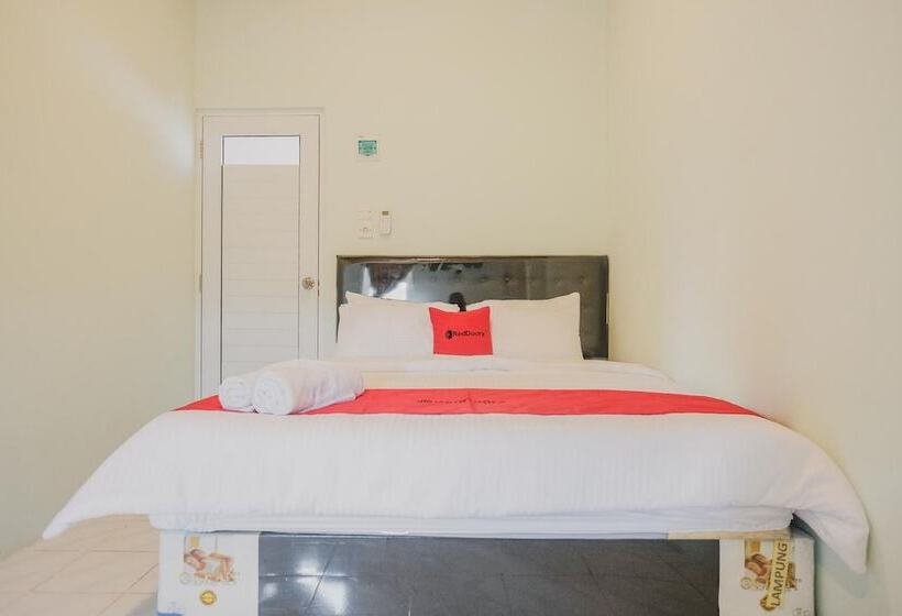 בית מלון כפרי Reddoorz @ Jalan Pangeran Antasari Lampung 2
