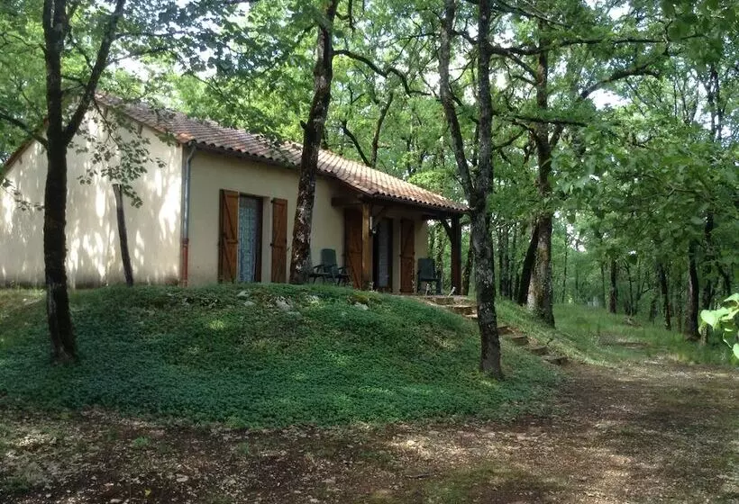 Majatalo Domaine Des Garennes