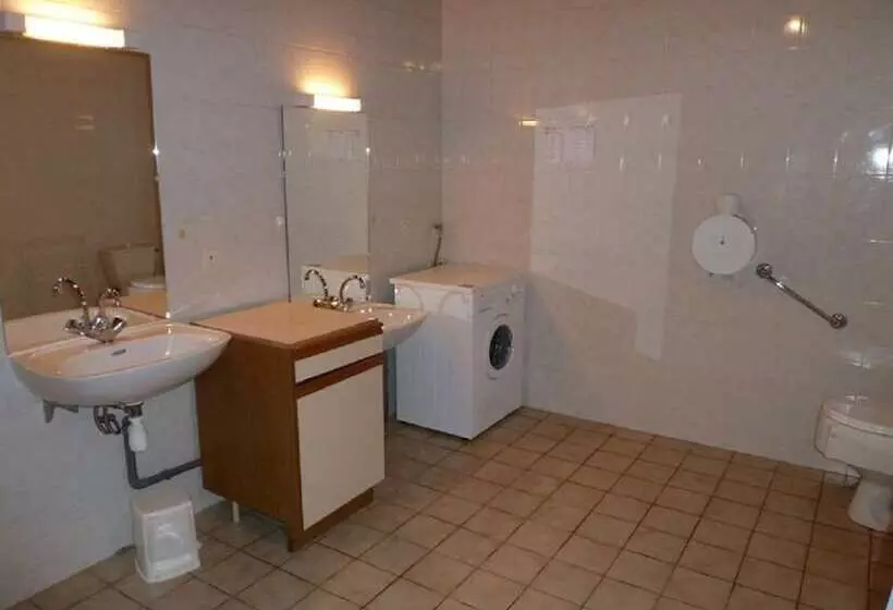 Majatalo Domaine Des Garennes