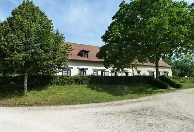 Majatalo Domaine Des Garennes