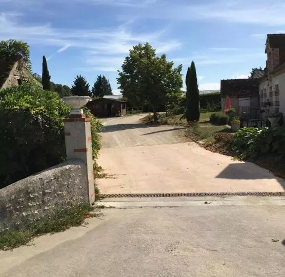 Majatalo La Ferme De La Maugerie