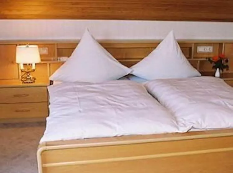 Majatalo Wein Und Gaestehaus Fries