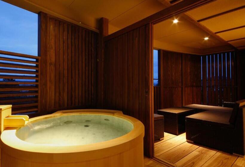 Ryokan Awaji Hamarikyu Takumi