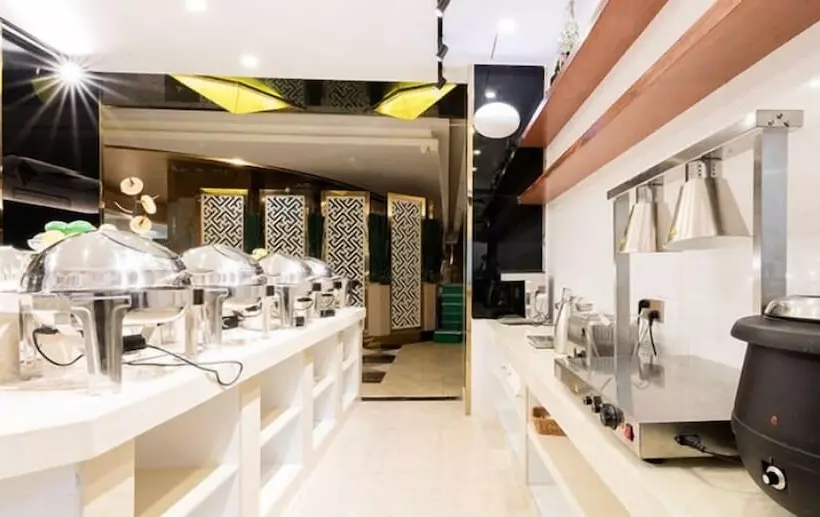 Retkeilymaja Kelly Wah International