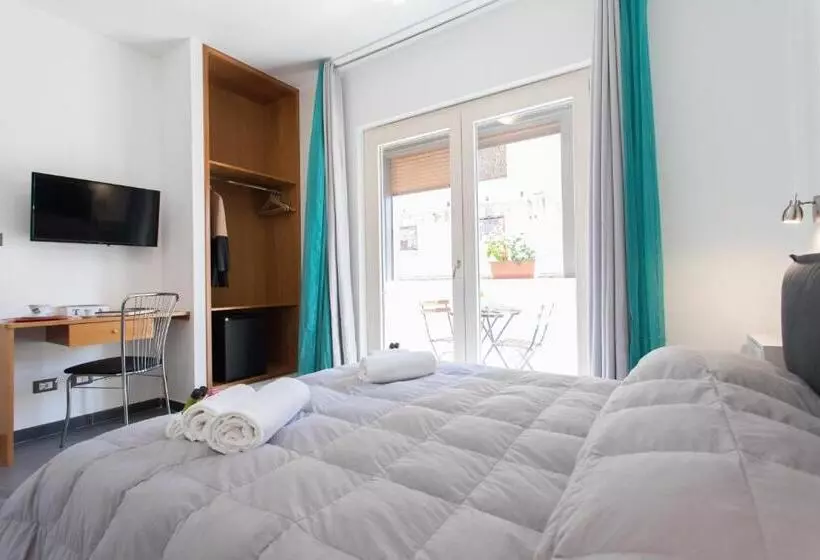 پانسیون My Way   Rooms   Palazzo San Matteo