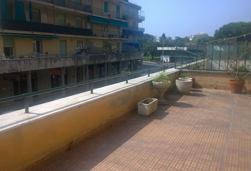 Sestri Mare & Beach Services Residence