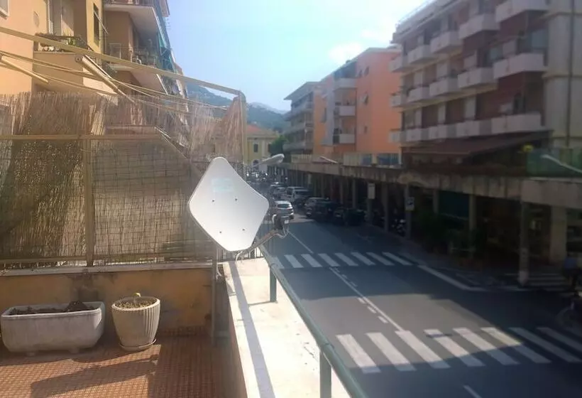 Sestri Mare & Beach Services Residence